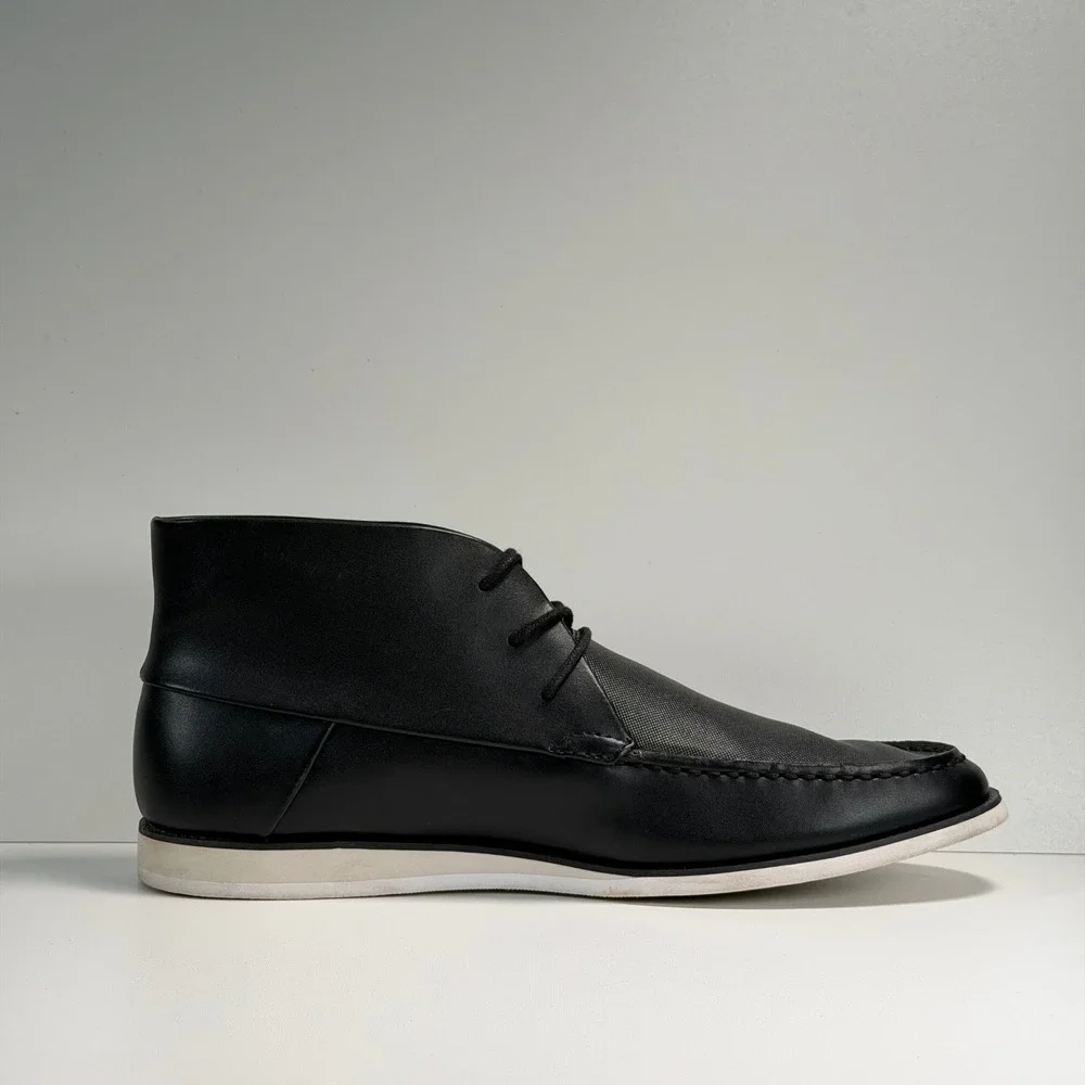 Calvin‎ Klein Kenley Chukka Boots Mens 10 Black Leather Lace Up Preppy Workwear